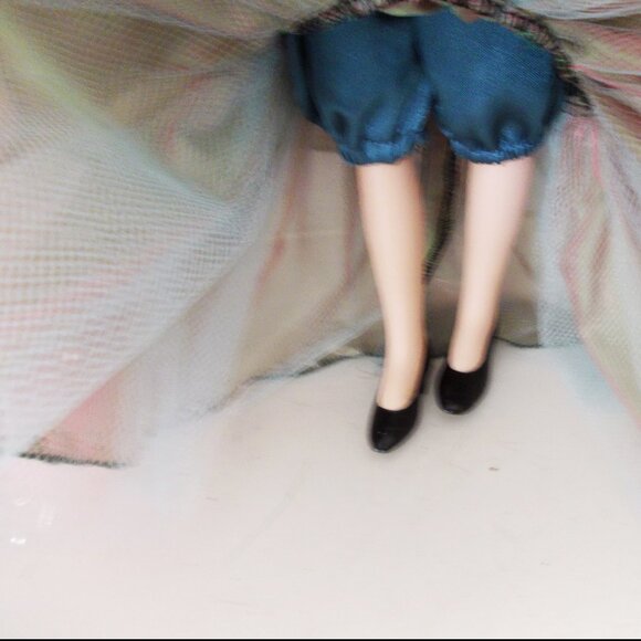 Vintage Cathay Collection KAMMIE Victorian Porcelain Doll 20" - Picture 6 of 9